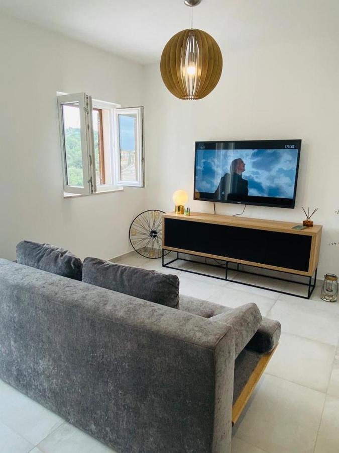 New Apartment With Panoramic View Stomorska Buitenkant foto