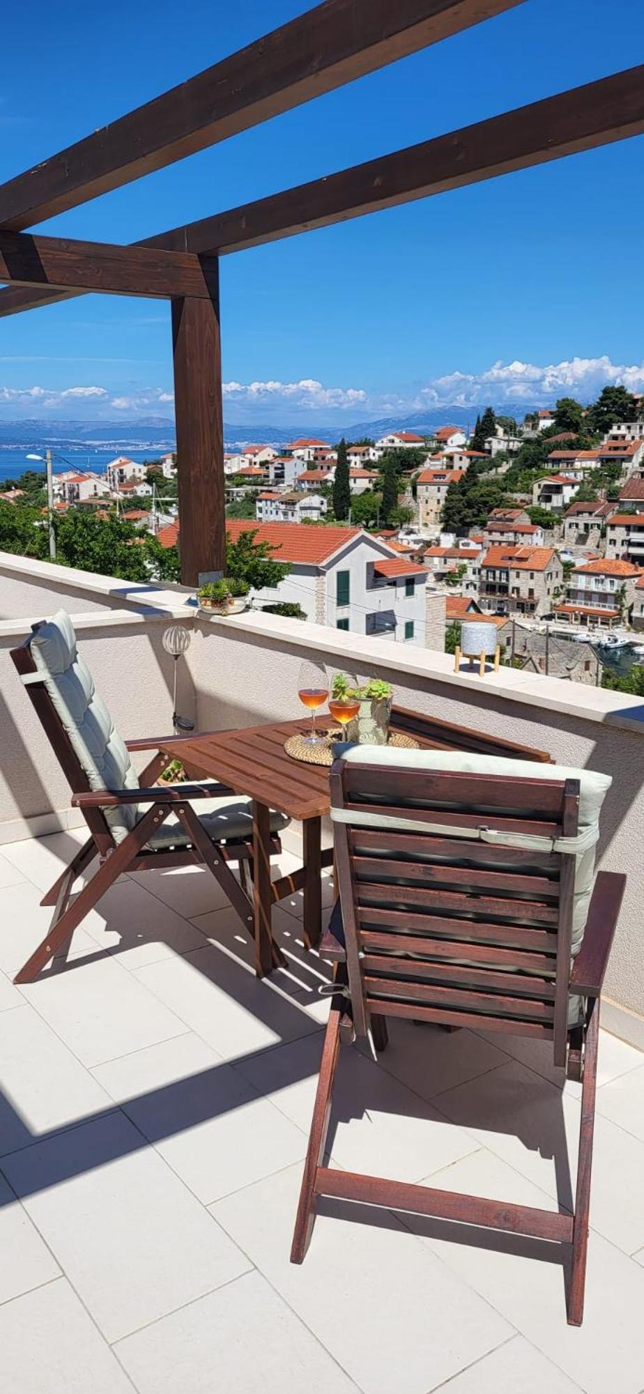 New Apartment With Panoramic View Stomorska Buitenkant foto