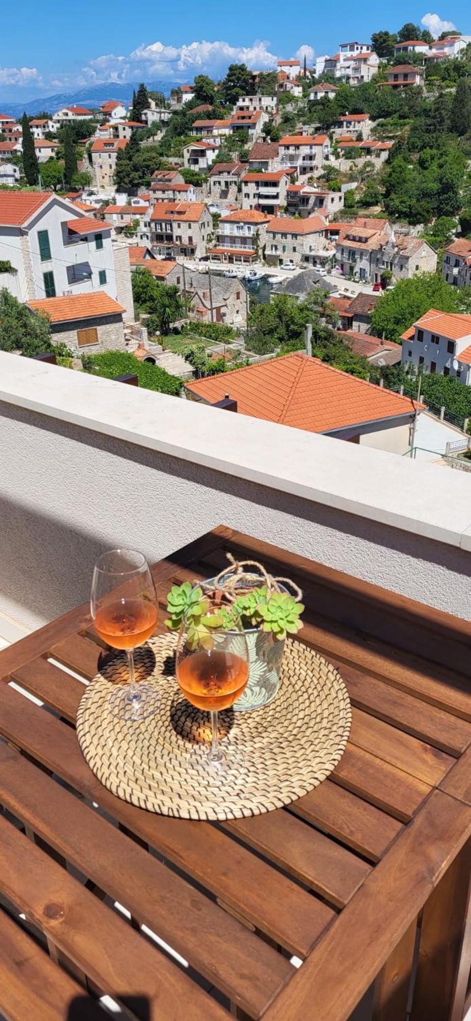 New Apartment With Panoramic View Stomorska Buitenkant foto